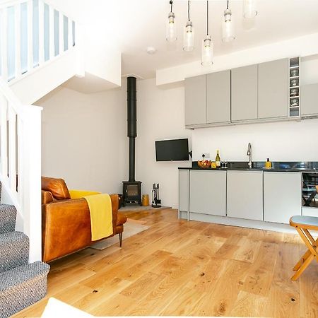 The Bs Hive, Modern, Stylish, 2 Bedroom House, In Harrogate Centre Exterior photo