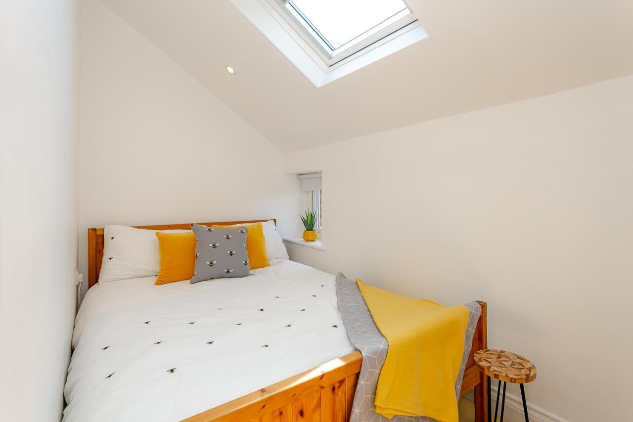 The Bs Hive, Modern, Stylish, 2 Bedroom House, In Harrogate Centre Exterior photo